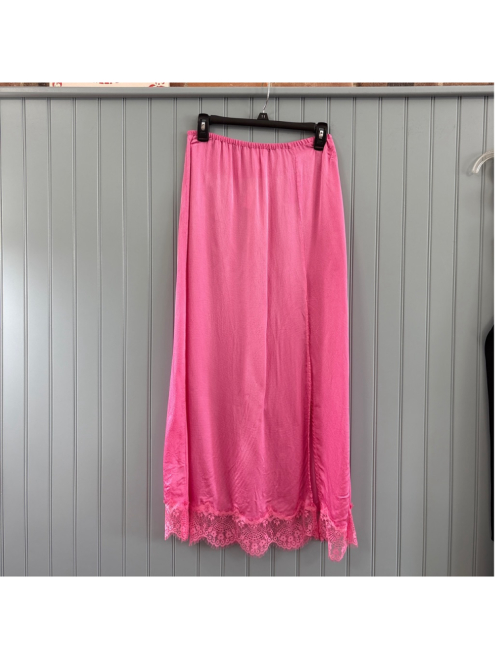 Aerie Pink Lace Trim Full Slip Skirt Size Small